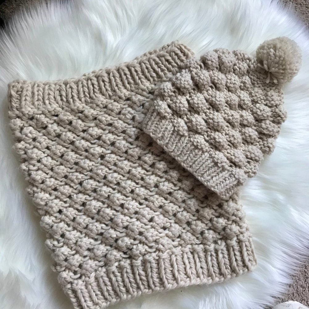 Chunky Bobble Knit Beige Hat & Circle Scarf Set
